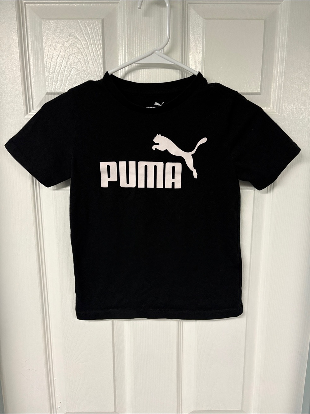 Puma Kids Black Tee with White Logo size SM/8